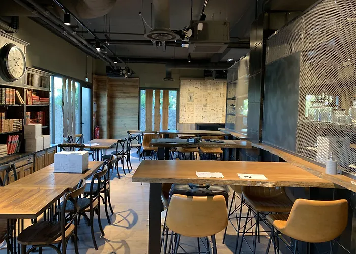 A71-a75 La Meridienne Hotel 3*